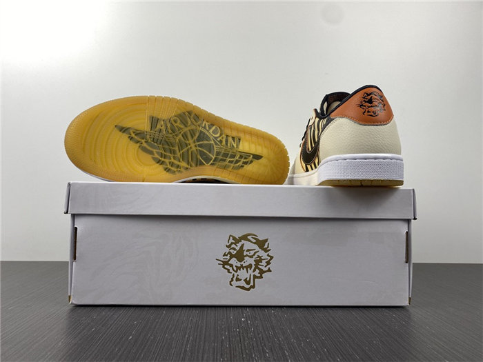 Jordan1 OG Year of the Tiger DH6932-100