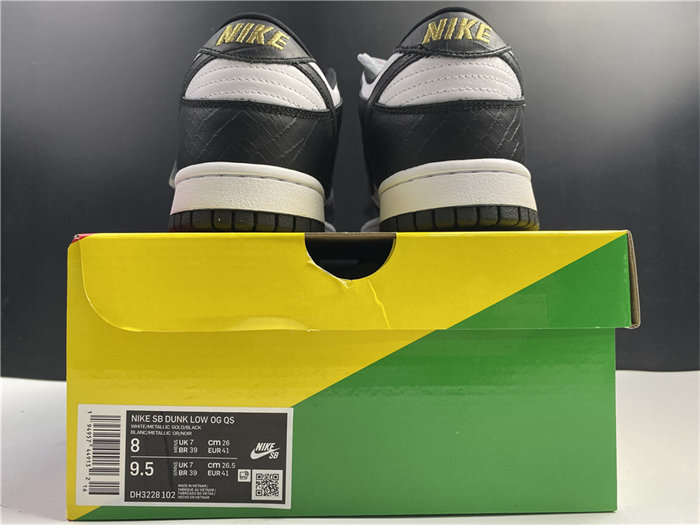Nike SB Dunk Low Svp*me Stars Black DH3228-102