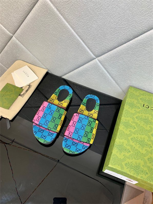 Gocci Slipper