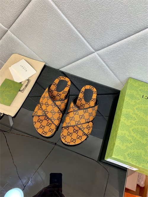 Gocci Slipper