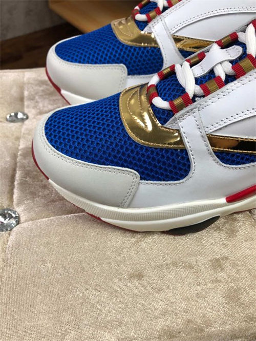 DR Sneaker