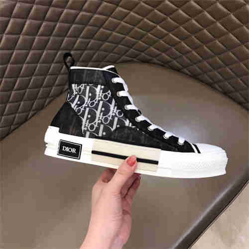 DR B23 SNEAKERS