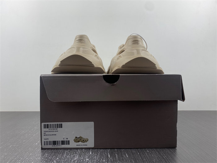 Ba1en*iaga HD Lace Up Beige 702421W3CES9300