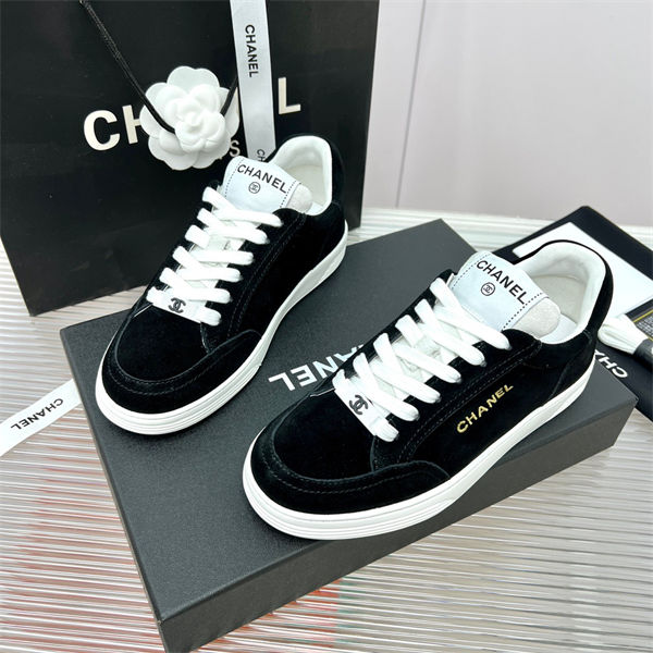 Ch**el 3