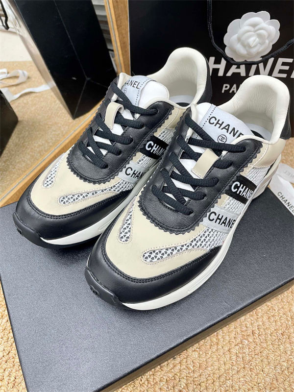 Chanal Sneakers