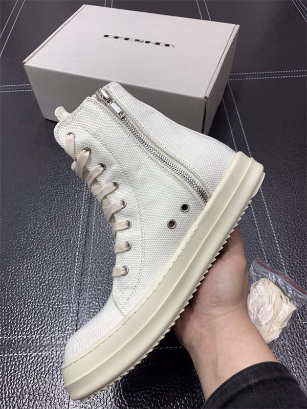 RI*K OWENS SNEAKERS
