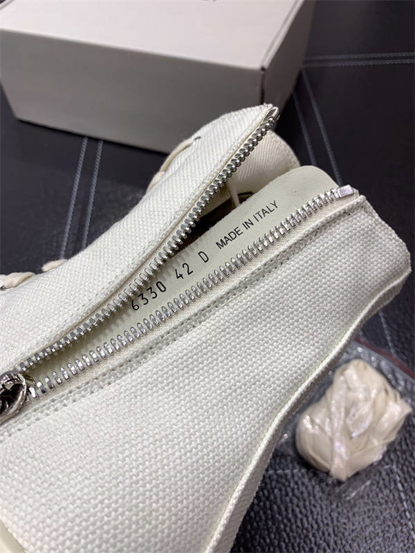 RI*K OWENS SNEAKERS