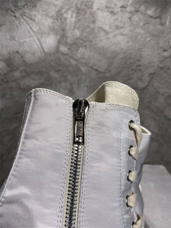 RI*K OWENS SNEAKERS