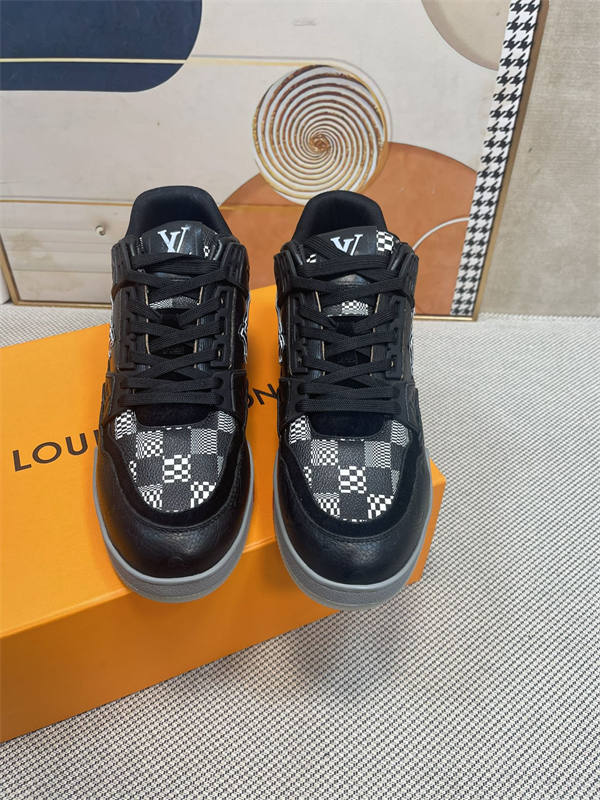 LV003