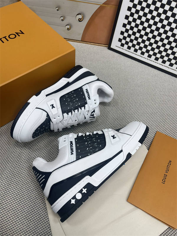 LV009