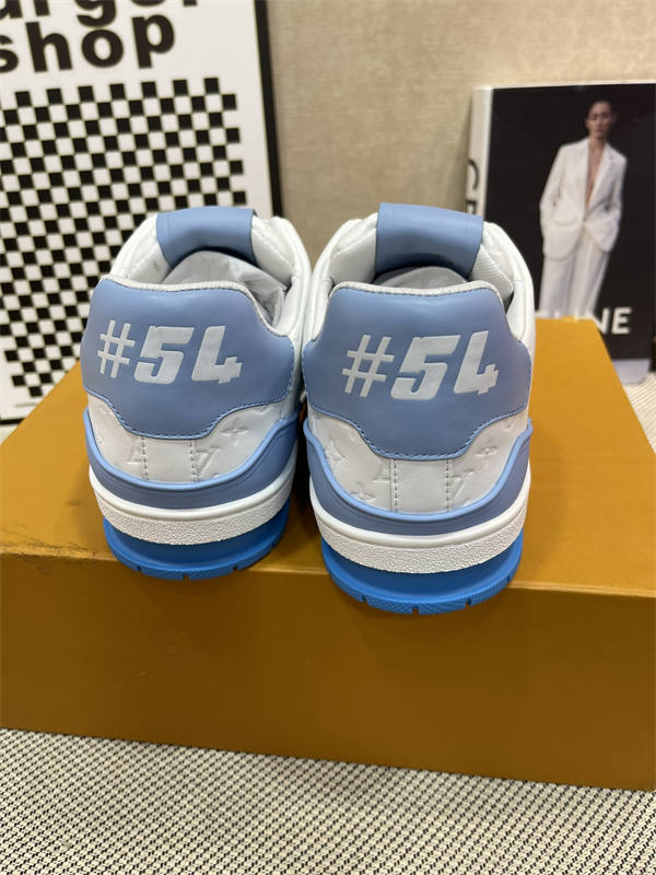 LV015