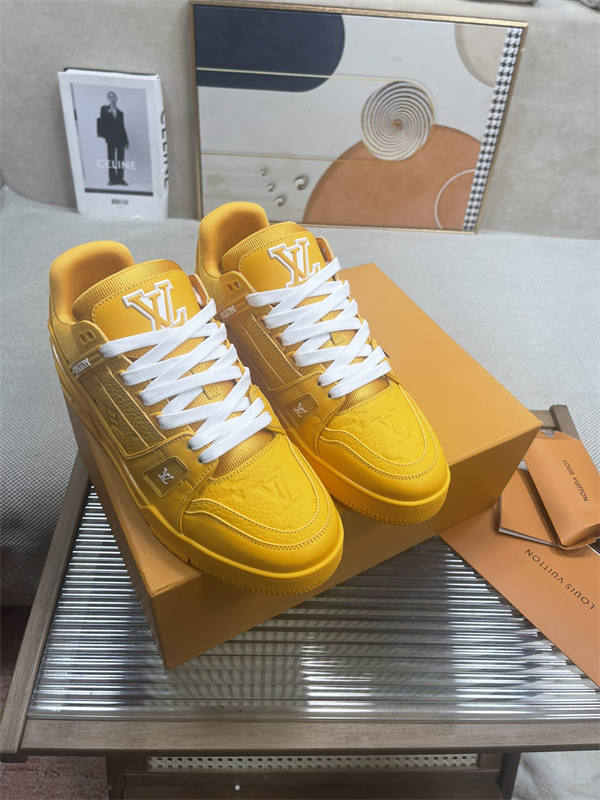 LV018