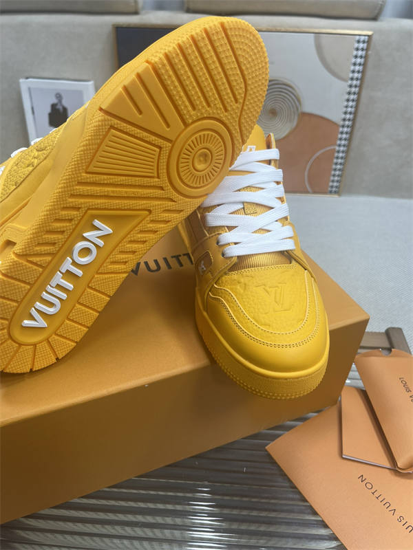 LV018