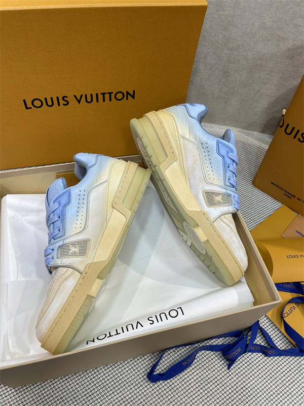 LV085