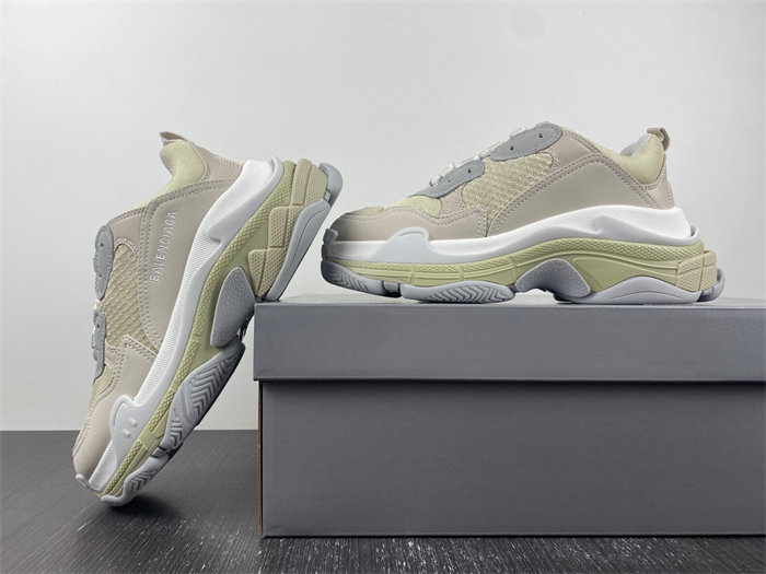 Ba1en*iaga Triple S 524039 W2FW4 9790