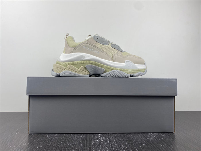 Ba1en*iaga Triple S 524039 W2FW4 9790