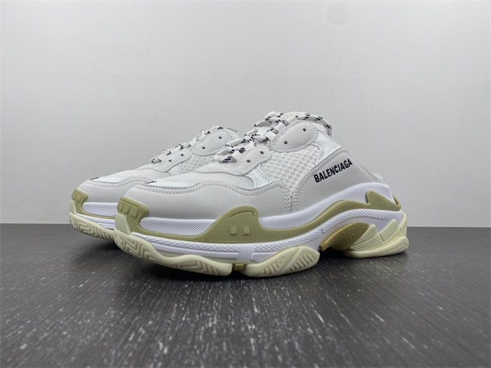 Ba1en*iaga TRIPLE S 755686 W3SM2 9097