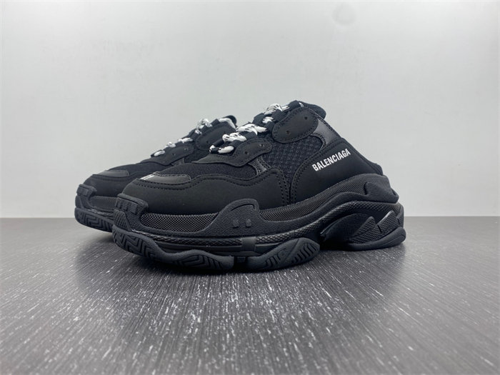Ba1en*iaga TRIPLE S 755686 W3SM2 1000