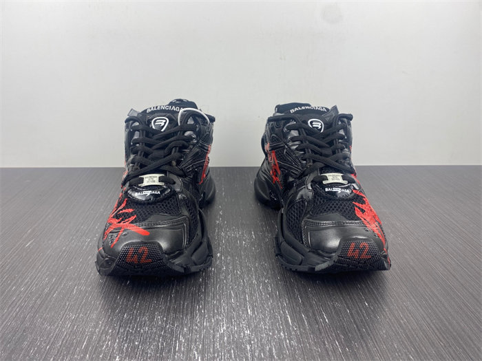 Ba1en*iaga Runner Black Red