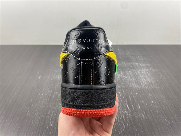 L0visVvtt0n x Nike Air Force 0000123
