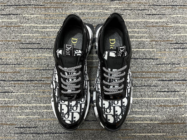 D10r Sneaker 006