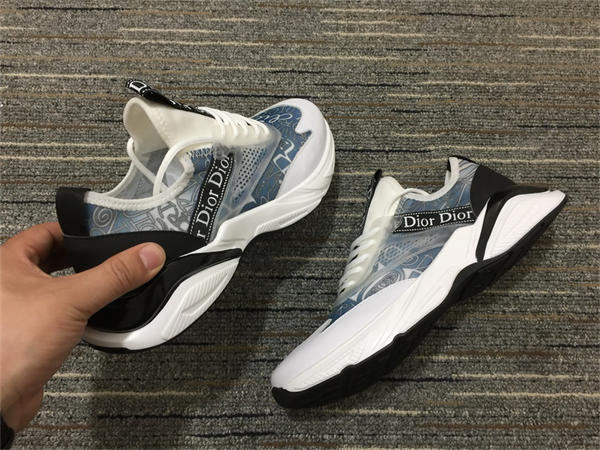 D10r Sneaker 007