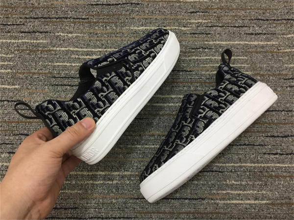 D10r Sneaker 008