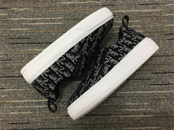 D10r Sneaker 008