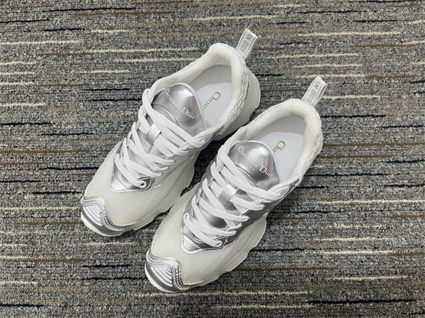 D10r Sneaker 010