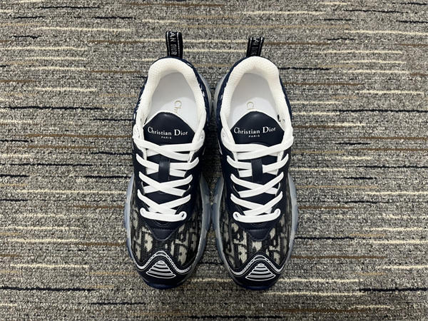 D10r Sneaker 011