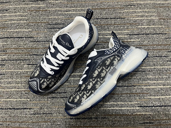 D10r Sneaker 011
