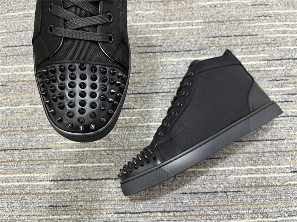 Chr1st1an Louboutin
