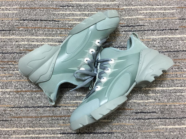 DR  Sneakers