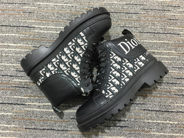 D10r Boot