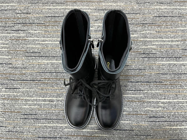 D10r Boot