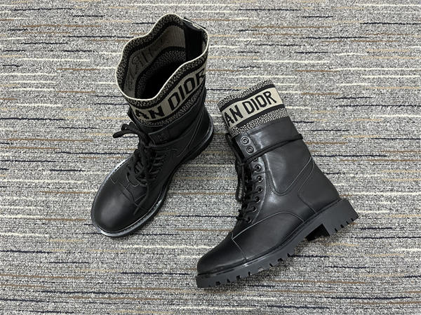 D10r Boot