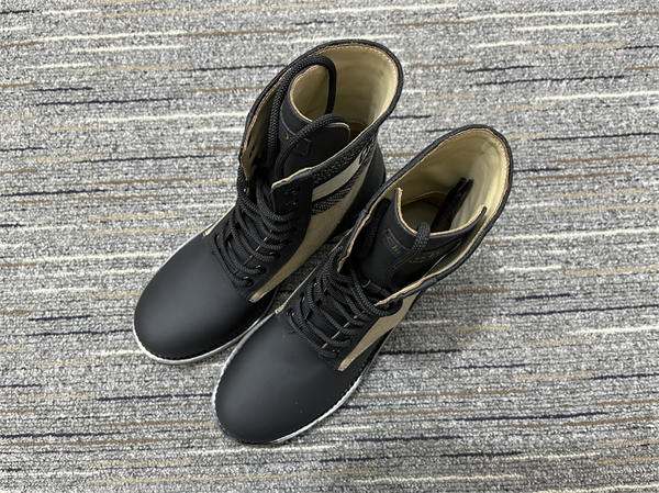 D10r Boot