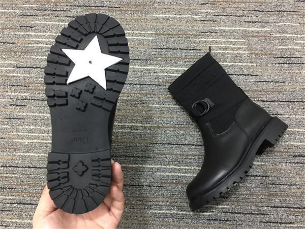 D10r Boot
