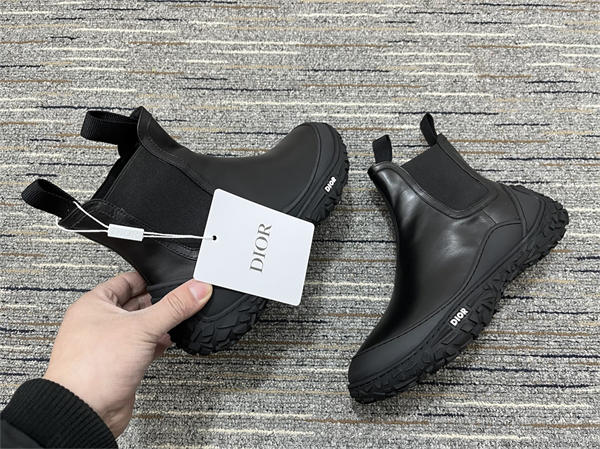 D10r Boot