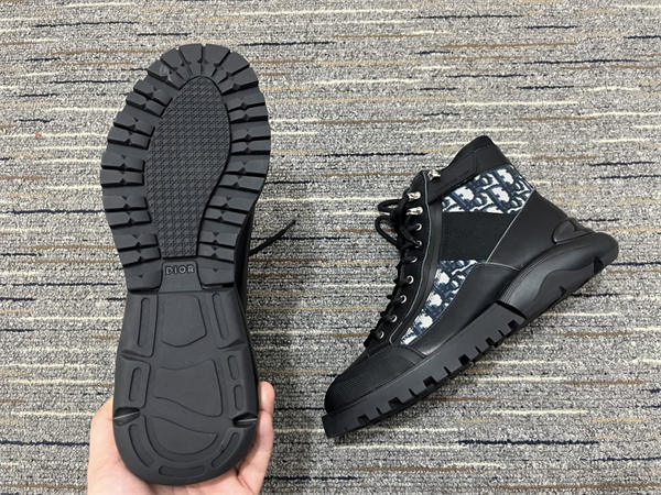 D10r Boot