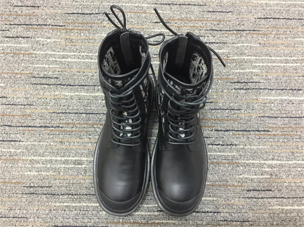 D10r Boot