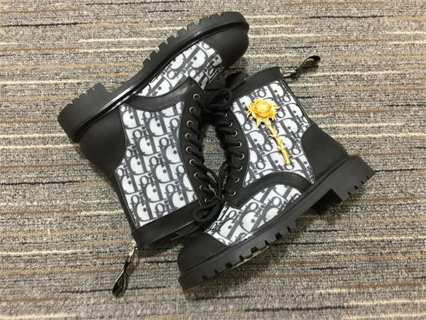 D10r Boot