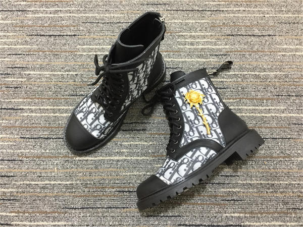 D10r Boot