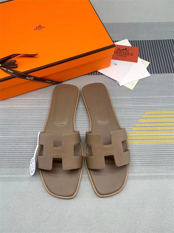 H Slipper