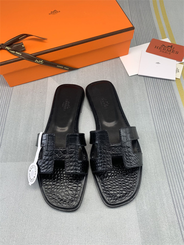 H Slipper
