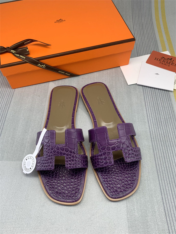 H Slipper