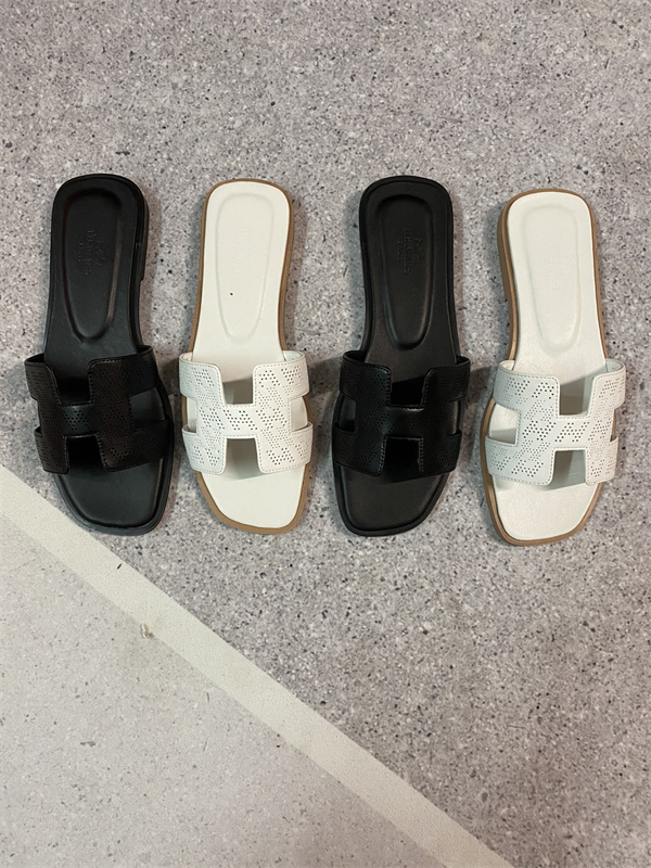 H Slipper