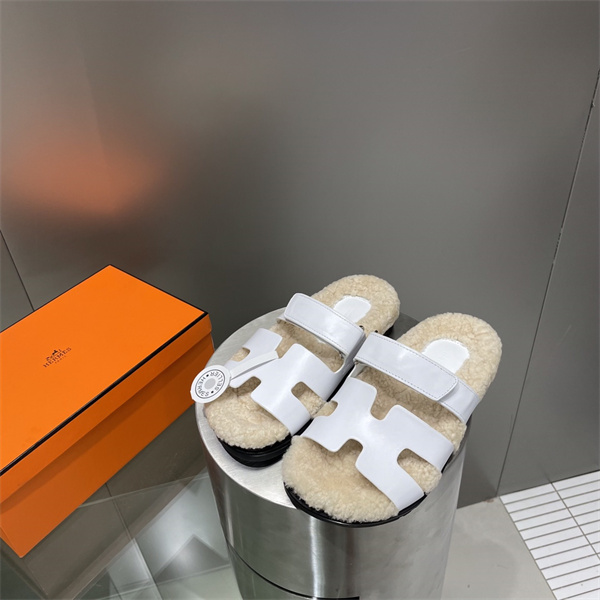H Slipper