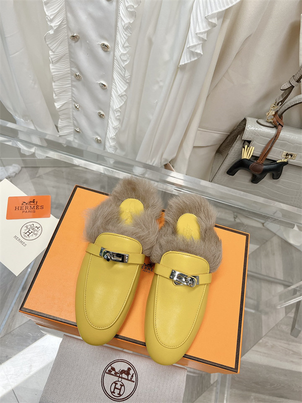 H Slipper