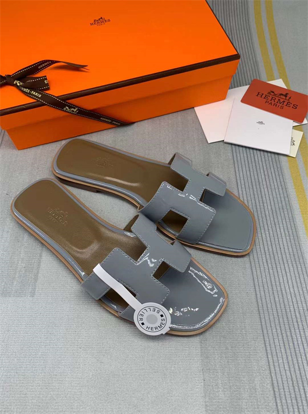 H Slipper